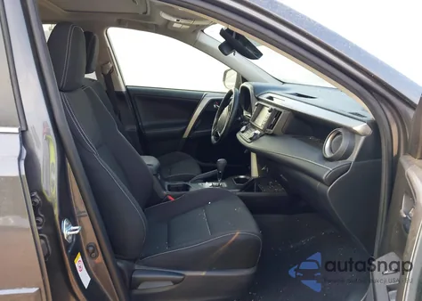 2018 Toyota Rav4 Xle из США, поврежденный, VIN JTMWFREV0JJ725157